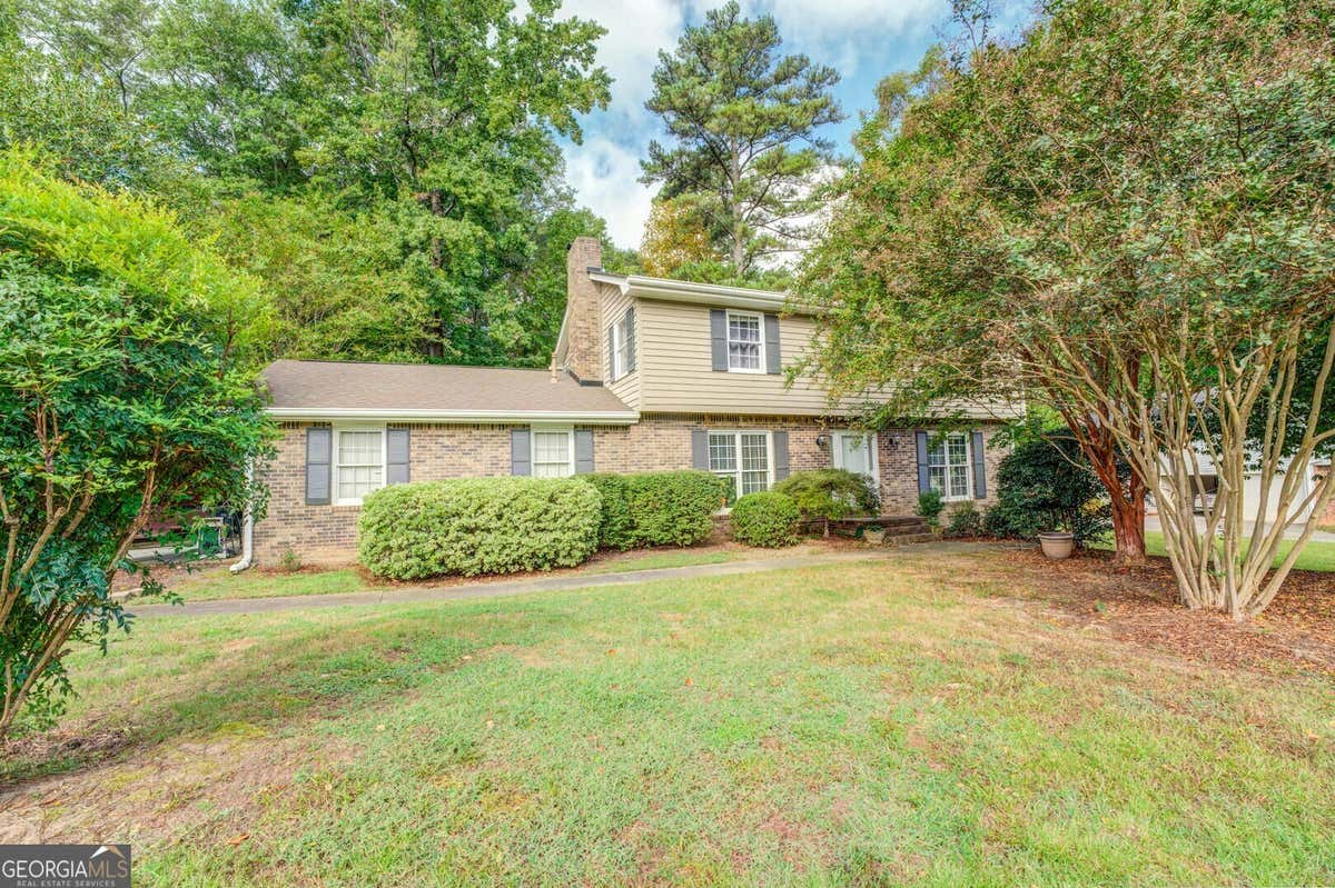 3675 SWEET BRIAR LN SE, CONYERS, GA 30094, photo 1 of 42