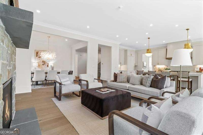 Atlanta, Georgia, 30309, United States, ,5 BathroomsBathrooms,Residential,Active,1869107