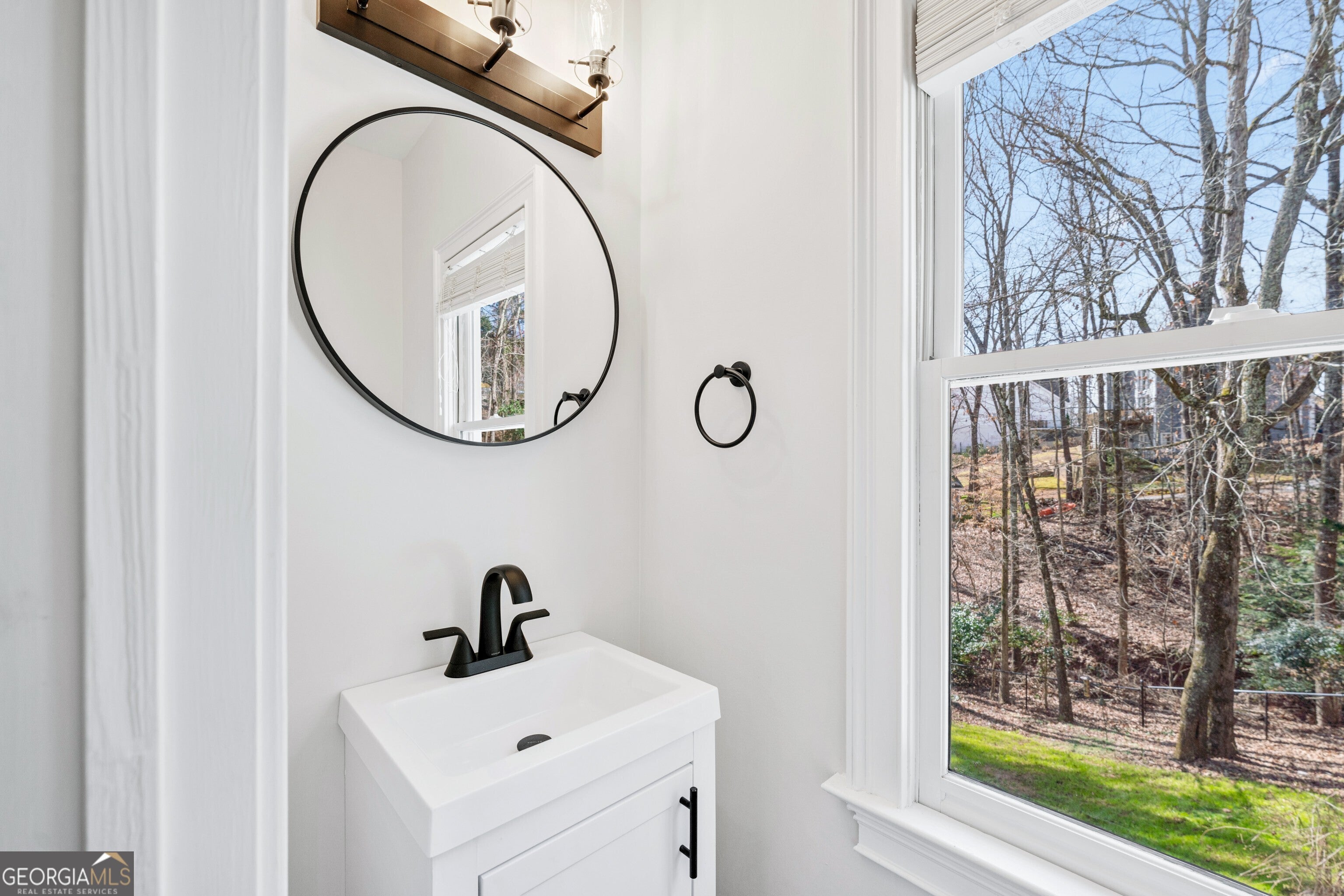 Flowery Branch, Georgia, 30542, United States, ,4 BathroomsBathrooms,Residential,Active,1773157