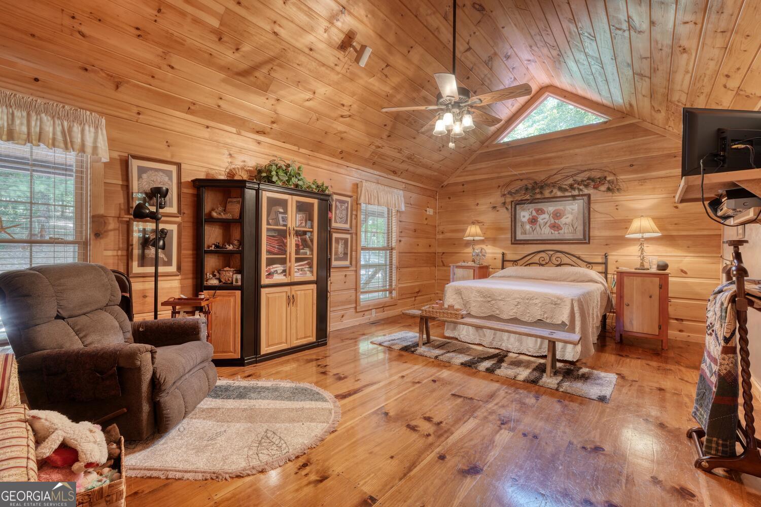 Blairsville, Georgia, 30512, United States, 4 Bedrooms Bedrooms, ,5 BathroomsBathrooms,Residential,Active,1898219