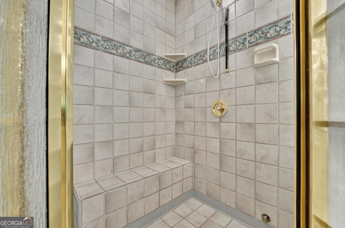 Ellijay, Georgia, 30536, United States, 3 Bedrooms Bedrooms, ,5 BathroomsBathrooms,Residential,Active,1929666