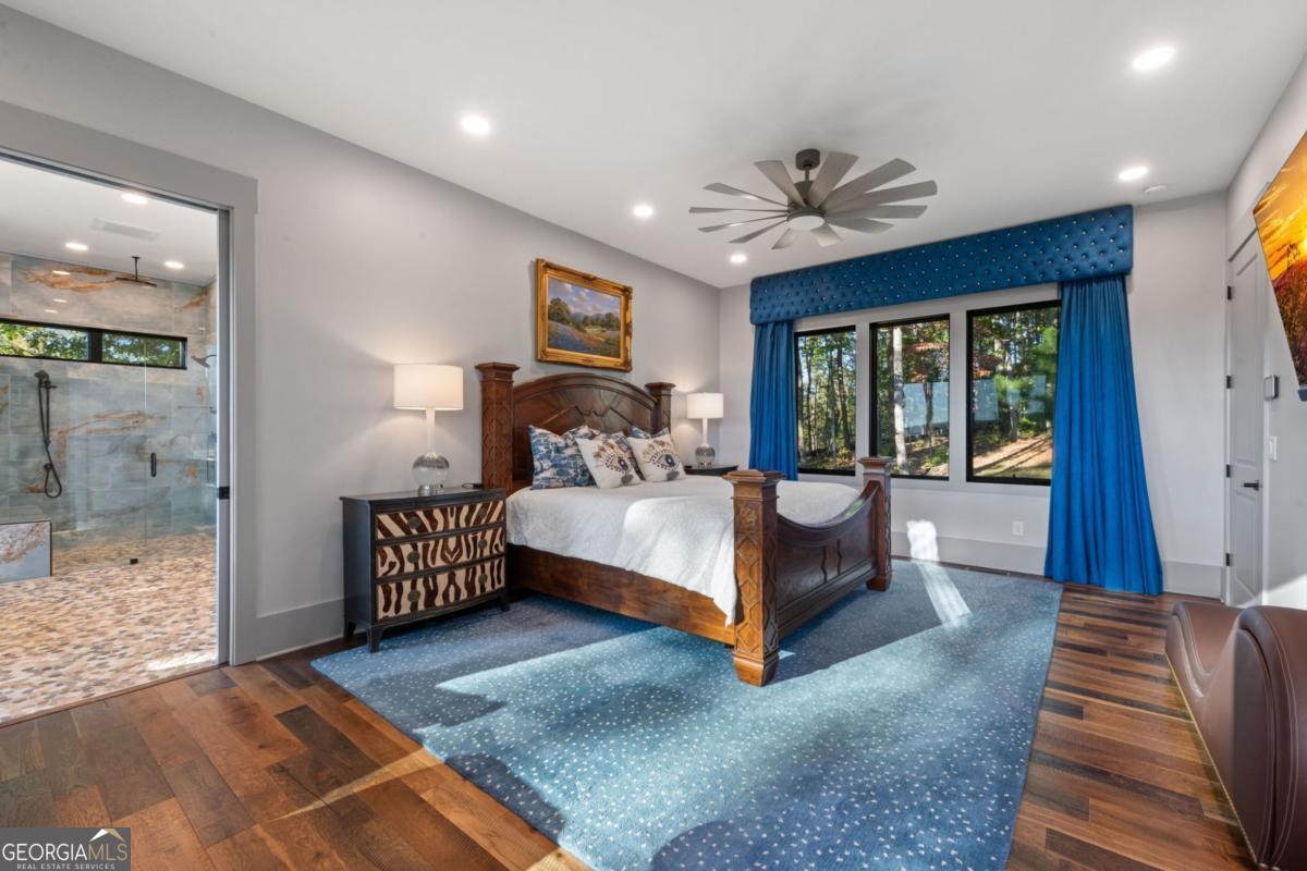 Ellijay, Georgia, 30536, United States, 3 Bedrooms Bedrooms, ,4 BathroomsBathrooms,Residential,Active,1968415