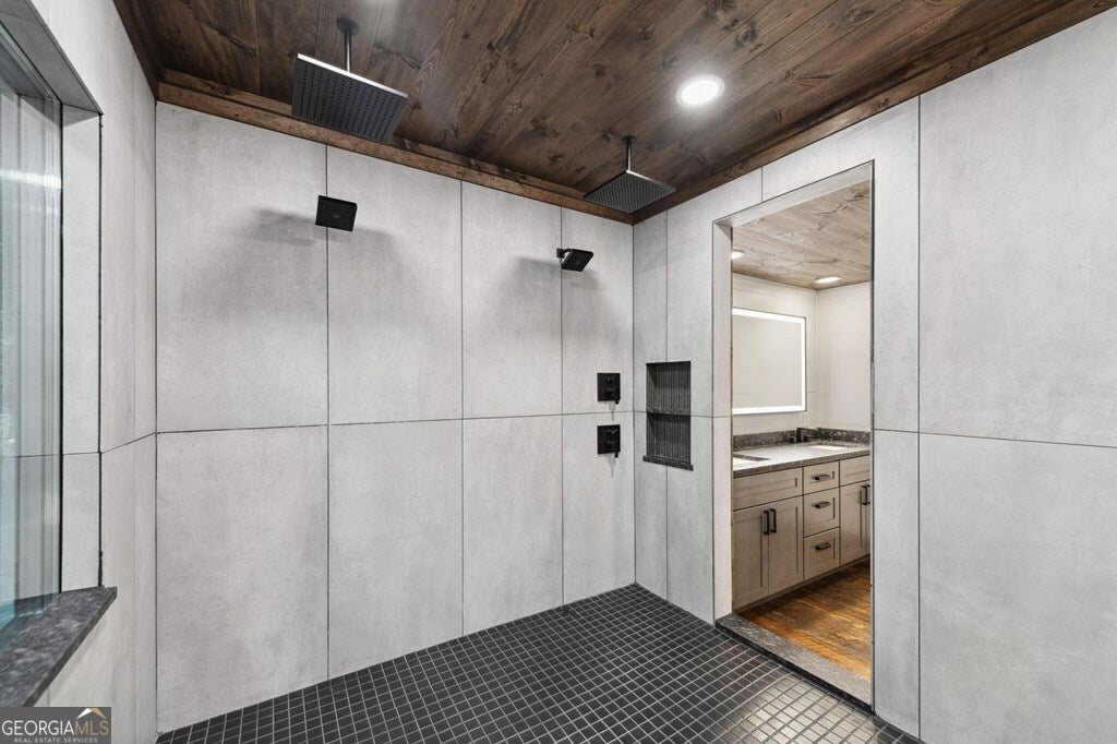 Blue Ridge, Georgia, 30513, United States, 3 Bedrooms Bedrooms, ,4 BathroomsBathrooms,Residential,Active,2008014