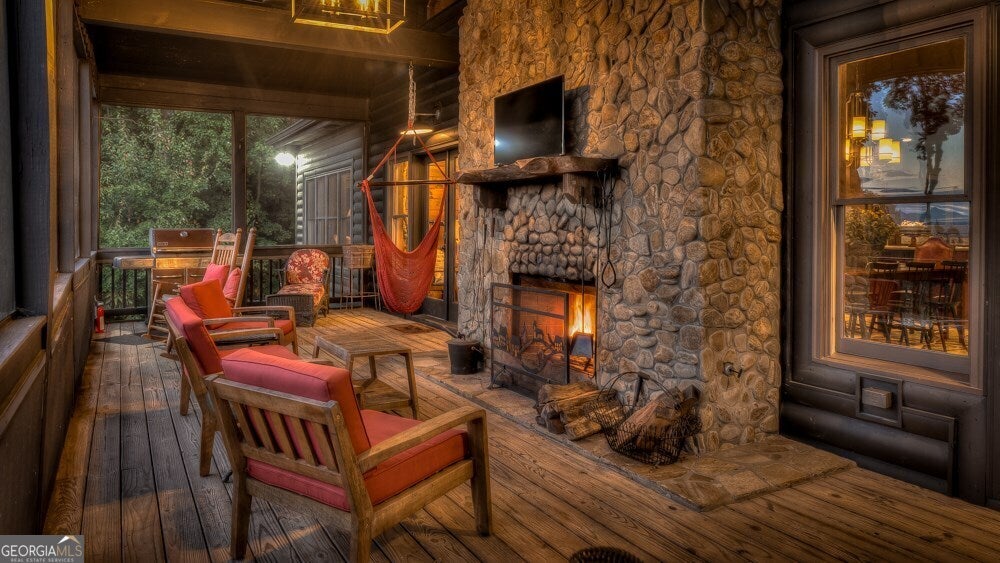 Ellijay, Georgia, 30536, United States, 6 Bedrooms Bedrooms, ,5 BathroomsBathrooms,Residential,Active,1936401