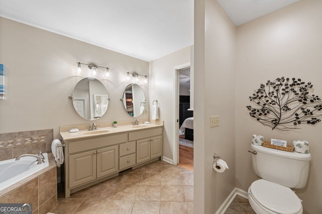 Blue Ridge, Georgia, 30513, United States, 4 Bedrooms Bedrooms, ,3 BathroomsBathrooms,Residential,Active,1945256