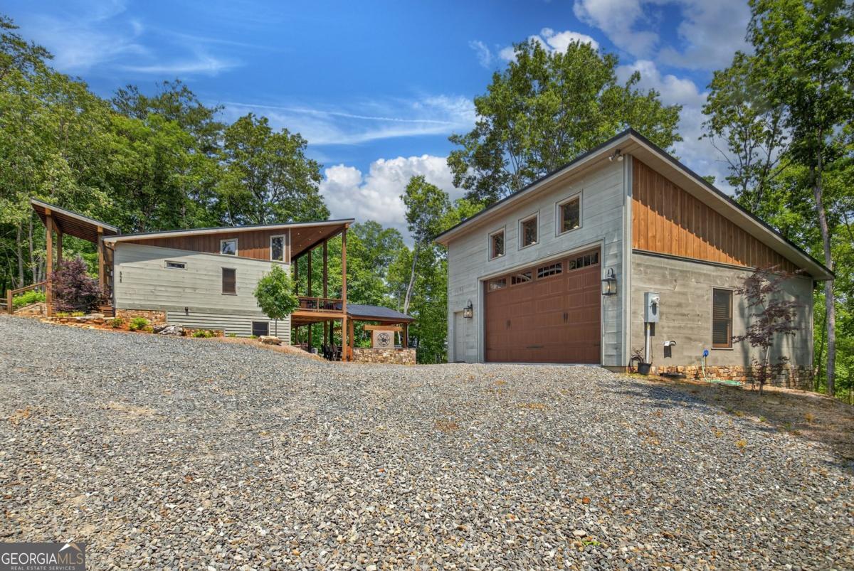 Morganton, Georgia, 30560, United States, 4 Bedrooms Bedrooms, ,4 BathroomsBathrooms,Residential,Active,1853343