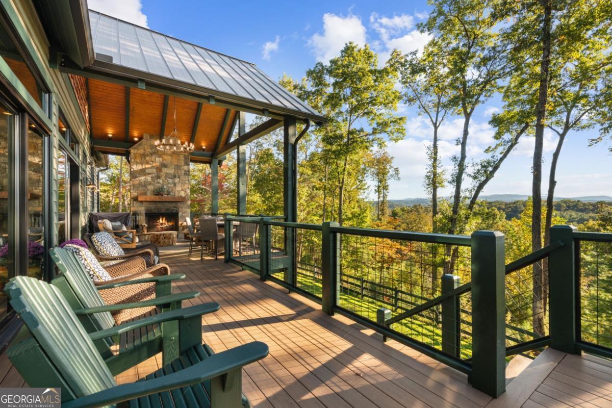 Ellijay, Georgia, 30536, United States, 3 Bedrooms Bedrooms, ,4 BathroomsBathrooms,Residential,Active,1968415