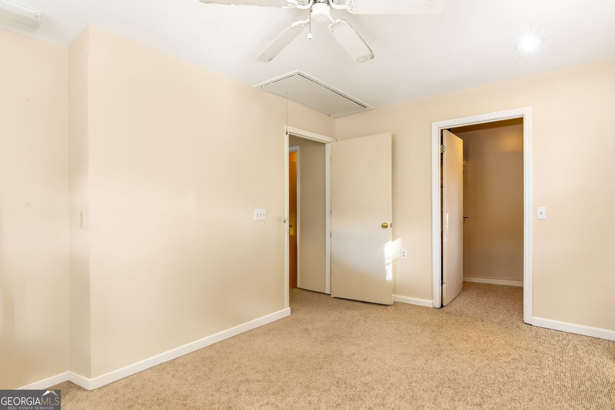 Blairsville, Georgia, 30512, United States, ,4 BathroomsBathrooms,Residential,Active,1704083