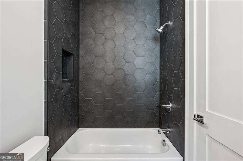 Atlanta, Georgia, 30306, United States, 6 Bedrooms Bedrooms, ,7 BathroomsBathrooms,Residential,Active,1994977