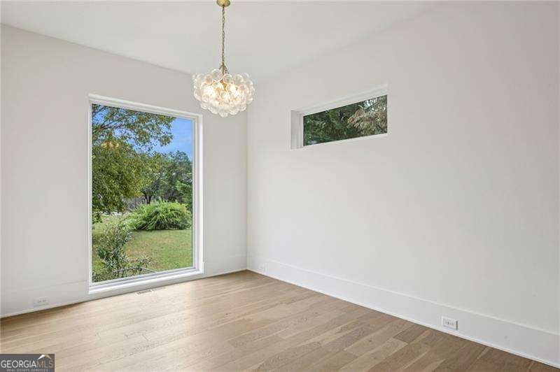 Atlanta, Georgia, 30308, United States, 4 Bedrooms Bedrooms, ,5 BathroomsBathrooms,Residential,Active,1985587