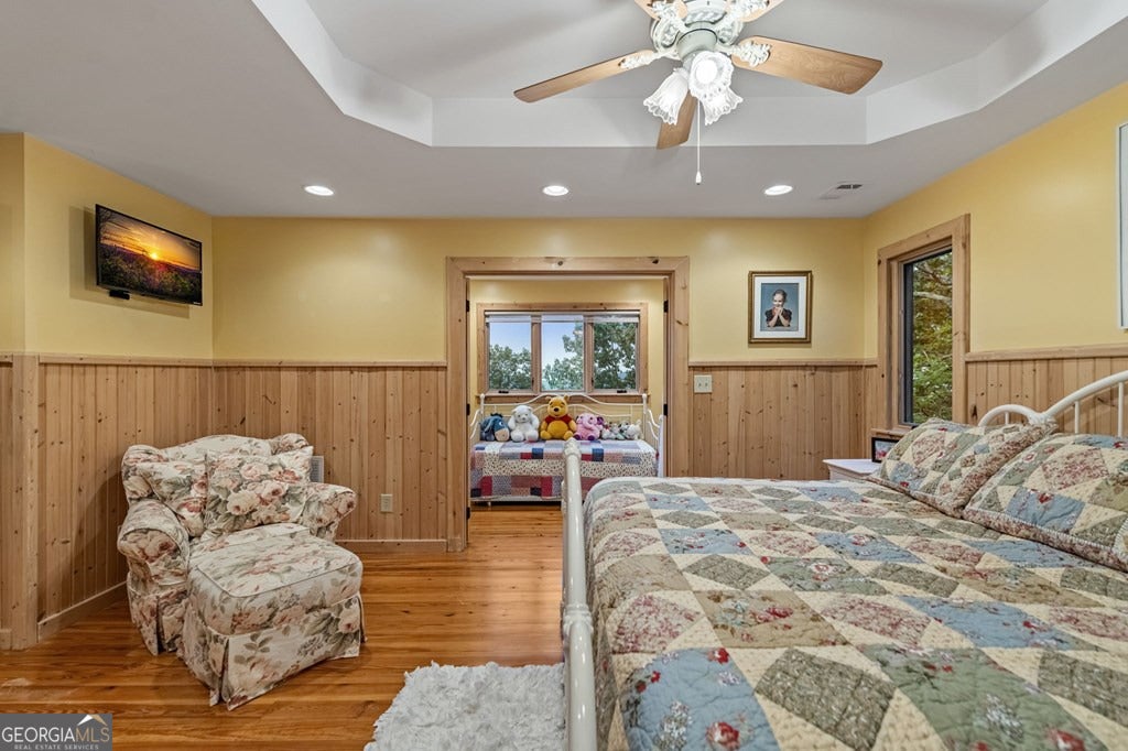 Morganton, Georgia, 30560, United States, 4 Bedrooms Bedrooms, ,5 BathroomsBathrooms,Residential,Active,1953363