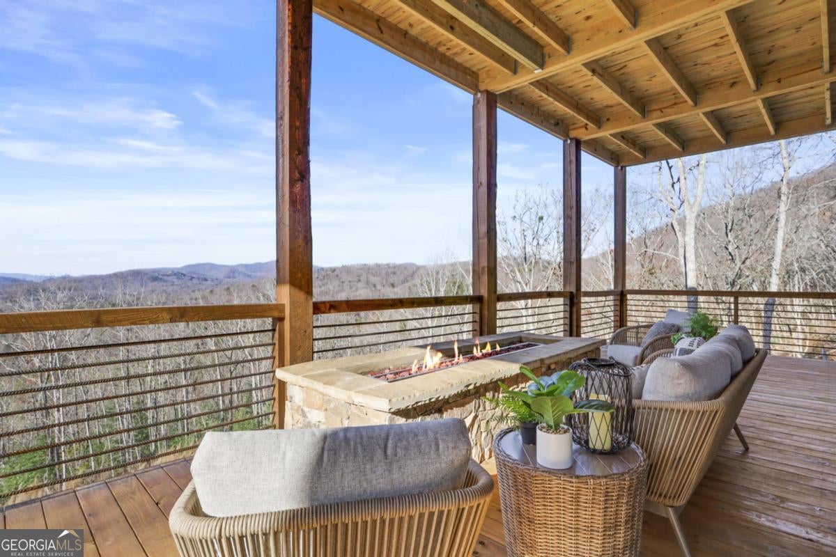 Mineral Bluff, Georgia, 30559, United States, 4 Bedrooms Bedrooms, ,4 BathroomsBathrooms,Residential,Active,1929427