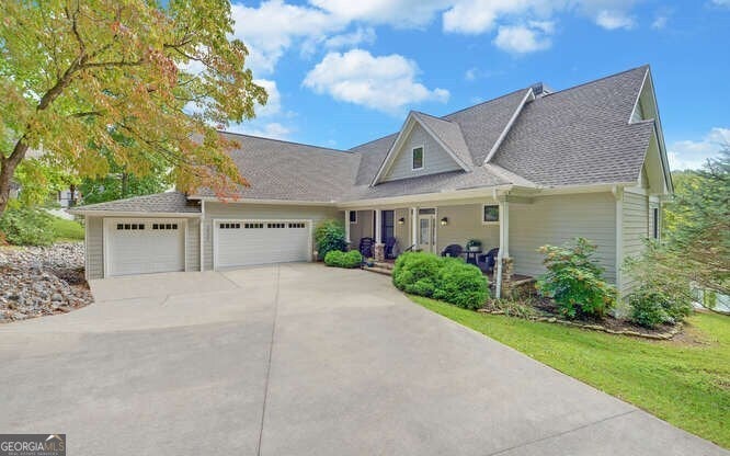 Hiawassee, Georgia, 30546, United States, 4 Bedrooms Bedrooms, ,3 BathroomsBathrooms,Residential,Active,1945091