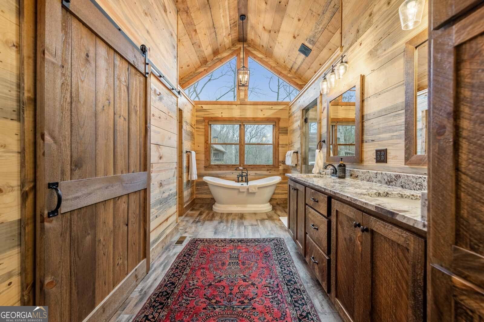 Blue Ridge, Georgia, 30513, United States, 4 Bedrooms Bedrooms, ,4 BathroomsBathrooms,Residential,Active,1972192