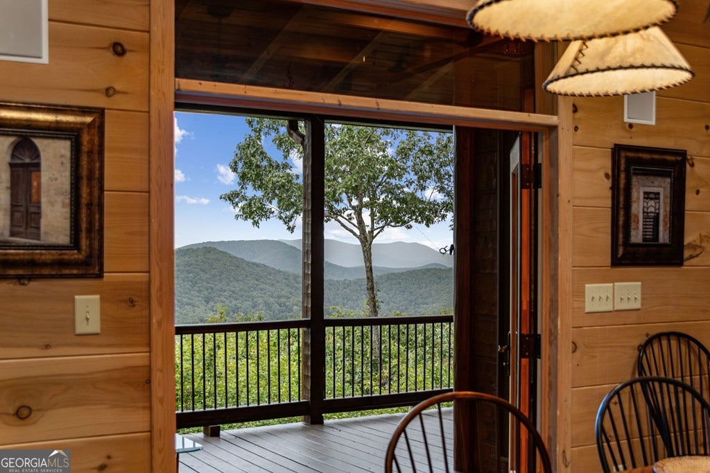 Morganton, Georgia, 30560, United States, 4 Bedrooms Bedrooms, ,5 BathroomsBathrooms,Residential,Active,1953363