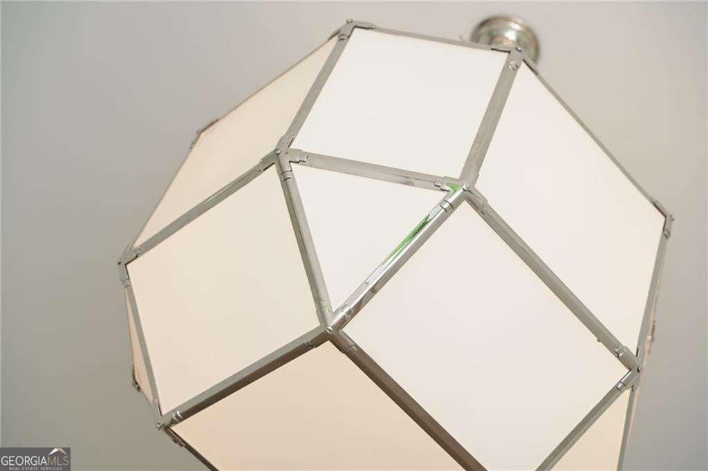 Atlanta, Georgia, 30305, United States, 6 Bedrooms Bedrooms, ,5 BathroomsBathrooms,Residential,Active,1702025