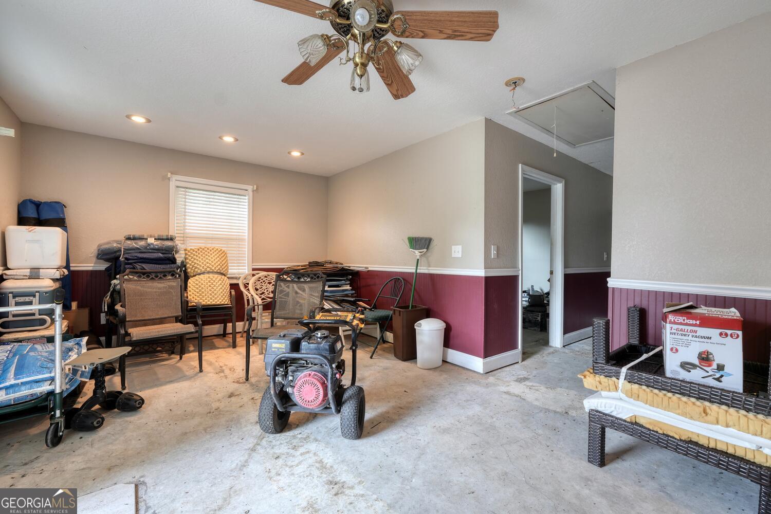 Blairsville, Georgia, 30512, United States, 4 Bedrooms Bedrooms, ,4 BathroomsBathrooms,Residential,Active,1897990