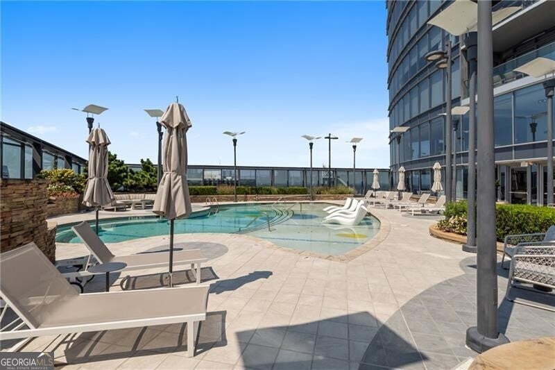 Atlanta, Georgia, 30326, United States, 2 Bedrooms Bedrooms, ,3 BathroomsBathrooms,Residential,Active,2014954