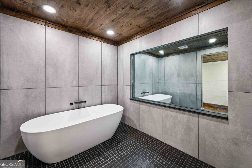 Blue Ridge, Georgia, 30513, United States, 3 Bedrooms Bedrooms, ,4 BathroomsBathrooms,Residential,Active,2008014