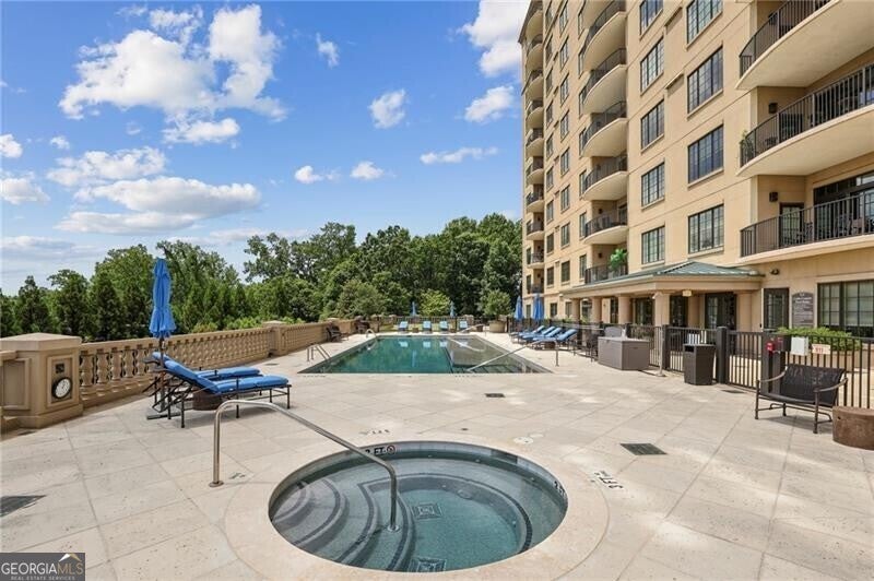 Atlanta, Georgia, 30339, United States, 2 Bedrooms Bedrooms, ,3 BathroomsBathrooms,Residential,Active,1914618