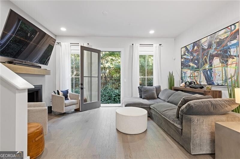 Atlanta, Georgia, 30308, United States, 3 Bedrooms Bedrooms, ,4 BathroomsBathrooms,Residential,Active,1969678