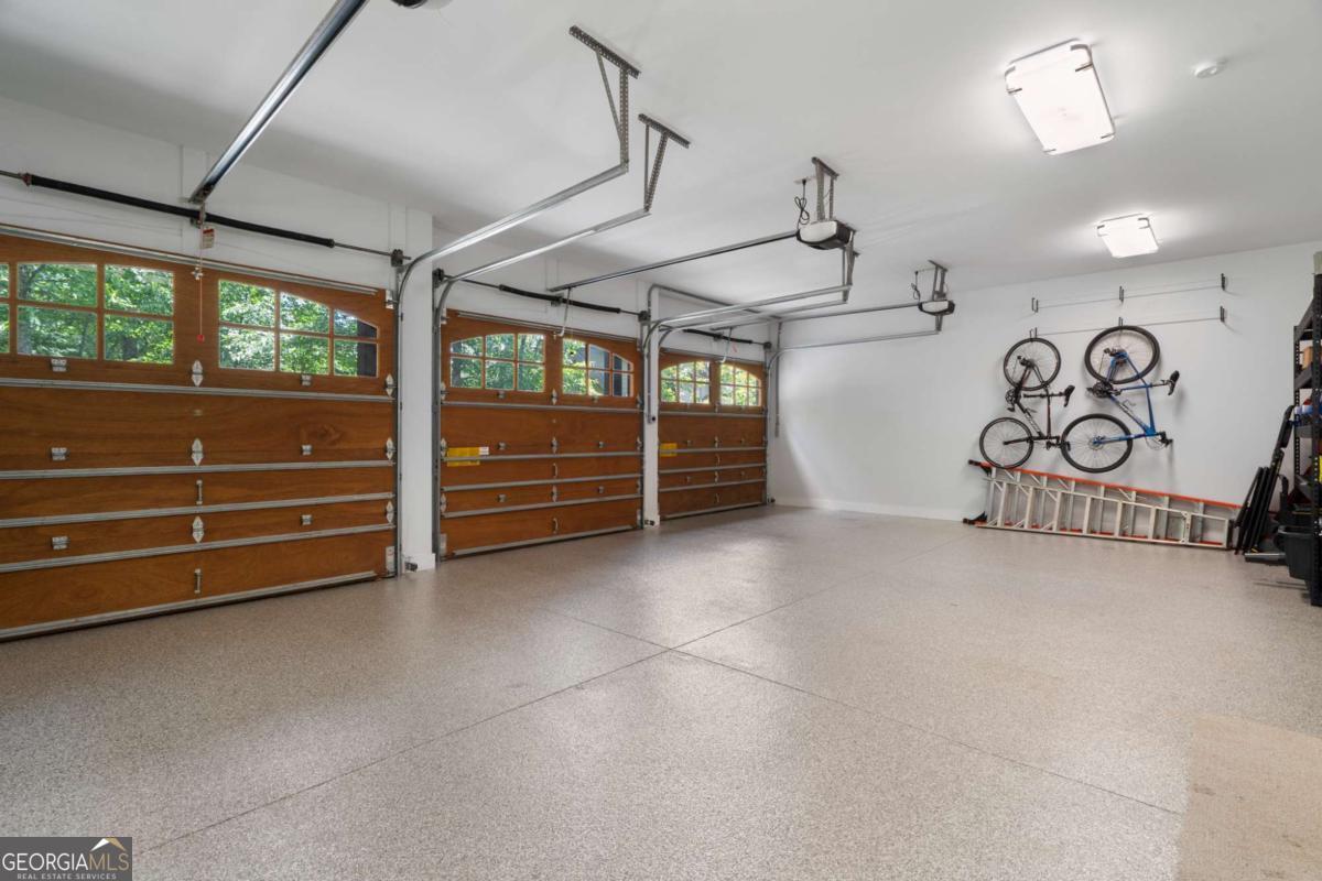 Big Canoe, Georgia, 30143, United States, 5 Bedrooms Bedrooms, ,5 BathroomsBathrooms,Residential,Active,1997601