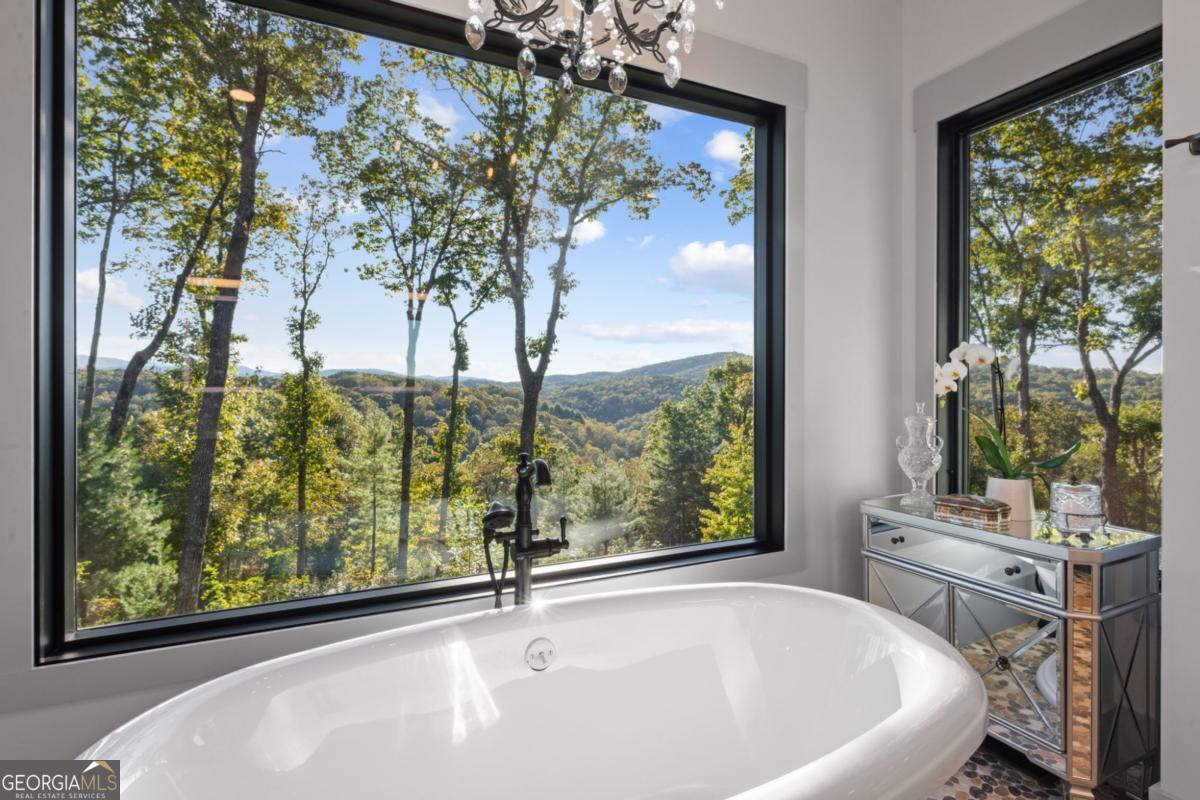 Ellijay, Georgia, 30536, United States, 3 Bedrooms Bedrooms, ,4 BathroomsBathrooms,Residential,Active,1968415