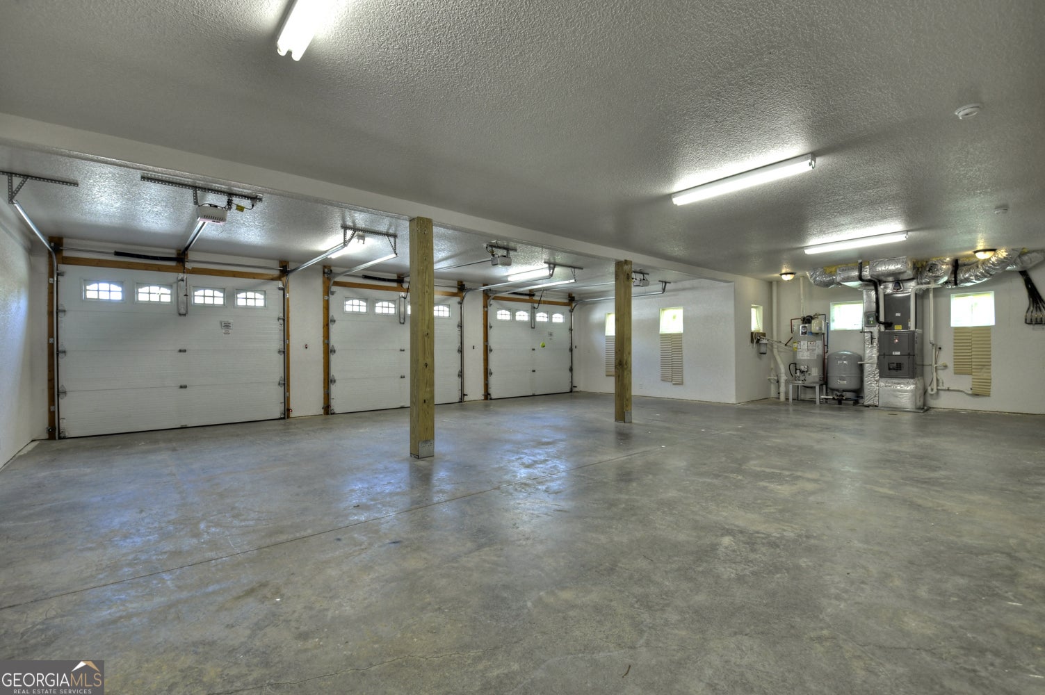 Morganton, Georgia, 30560, United States, 5 Bedrooms Bedrooms, ,3 BathroomsBathrooms,Residential,Active,1798022