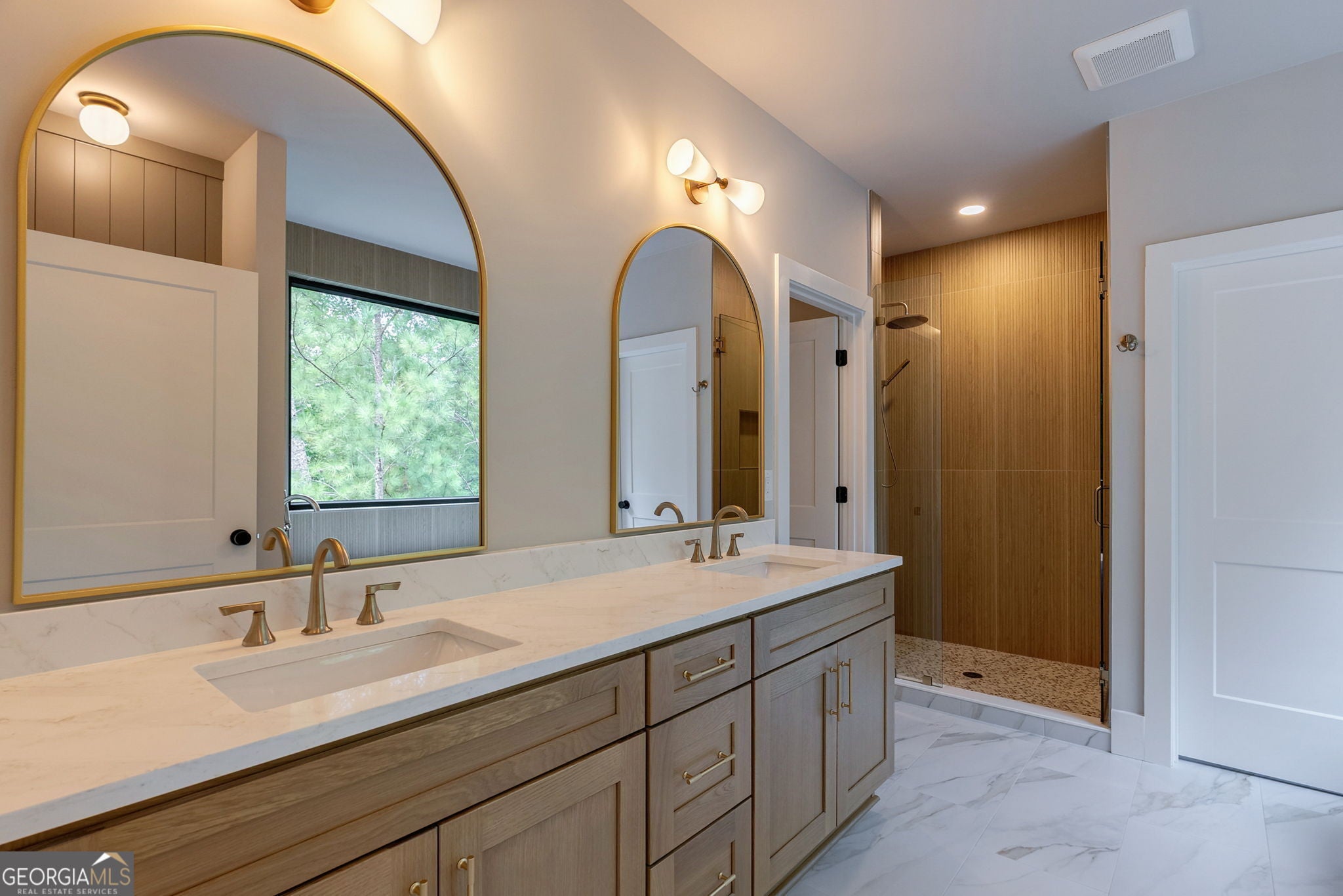 Cumming, Georgia, 30041, United States, 4 Bedrooms Bedrooms, ,4 BathroomsBathrooms,Residential,Active,1945468