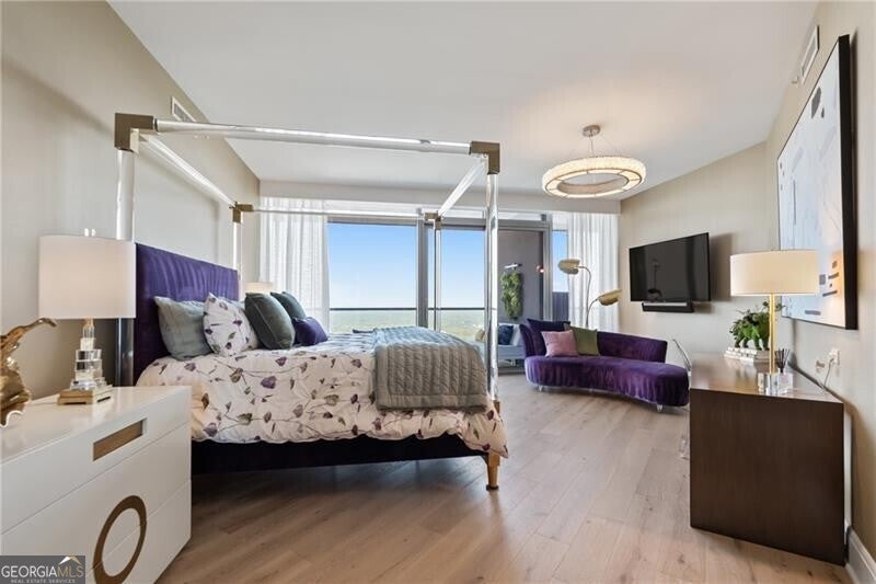 Atlanta, Georgia, 30326, United States, 2 Bedrooms Bedrooms, ,3 BathroomsBathrooms,Residential,Active,1945475