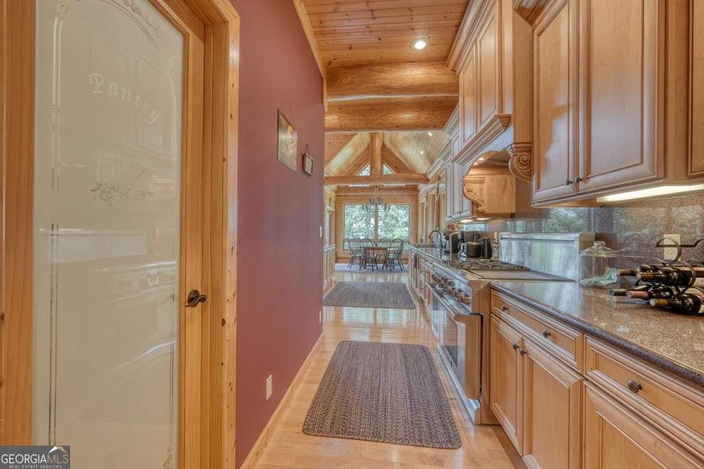 Blairsville, Georgia, 30512, United States, 4 Bedrooms Bedrooms, ,6 BathroomsBathrooms,Residential,Active,1936094