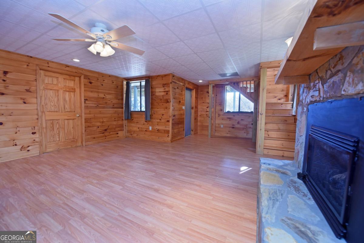 Blairsville, Georgia, 30512, United States, 3 Bedrooms Bedrooms, ,3 BathroomsBathrooms,Residential,Active,2009374