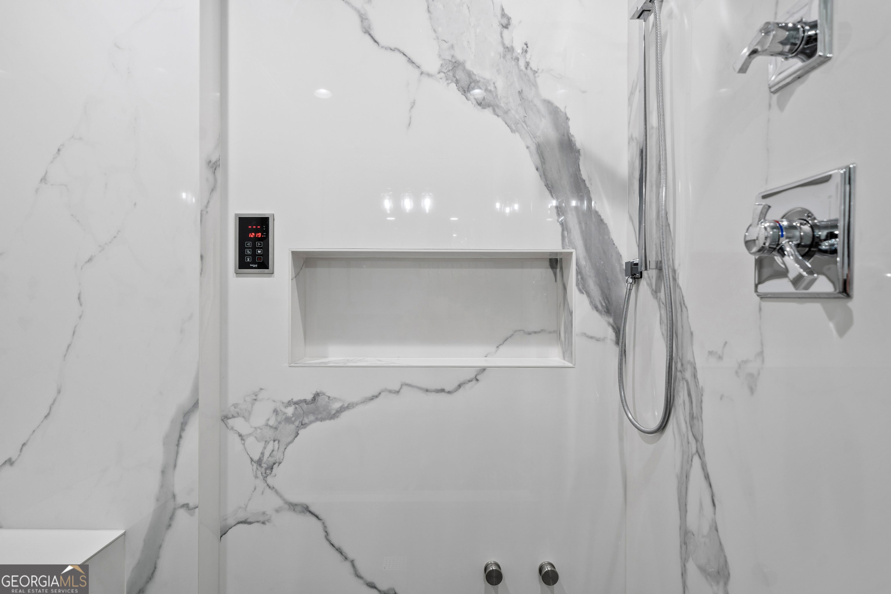 Milton, Georgia, 30004, United States, 5 Bedrooms Bedrooms, ,7 BathroomsBathrooms,Residential,Active,2011219