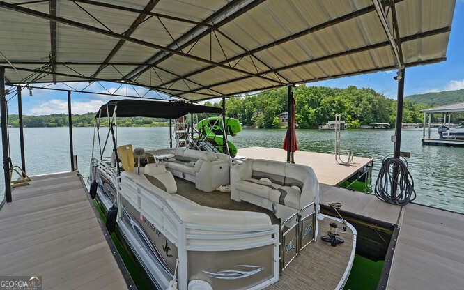 Hiawassee, Georgia, 30546, United States, 4 Bedrooms Bedrooms, ,3 BathroomsBathrooms,Residential,Active,1863272