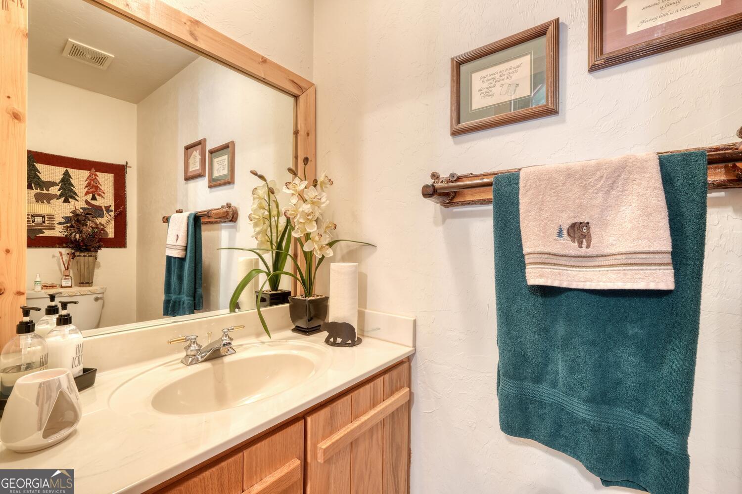 Blairsville, Georgia, 30512, United States, 4 Bedrooms Bedrooms, ,5 BathroomsBathrooms,Residential,Active,1898219