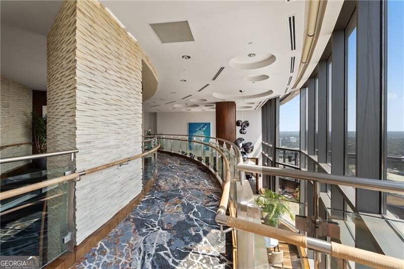 Atlanta, Georgia, 30326, United States, 2 Bedrooms Bedrooms, ,3 BathroomsBathrooms,Residential,Active,1945475