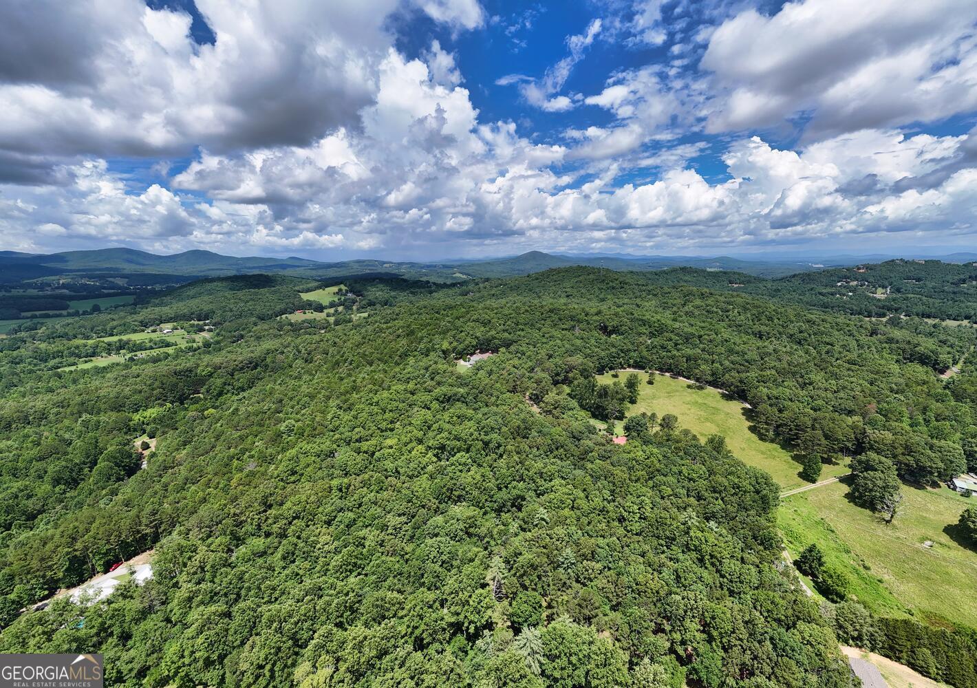Blairsville, Georgia, 30512, United States, 4 Bedrooms Bedrooms, ,4 BathroomsBathrooms,Residential,Active,1897990