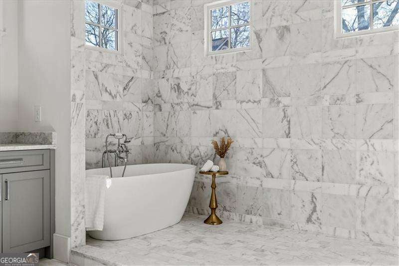 Atlanta, Georgia, 30309, United States, ,5 BathroomsBathrooms,Residential,Active,1869107