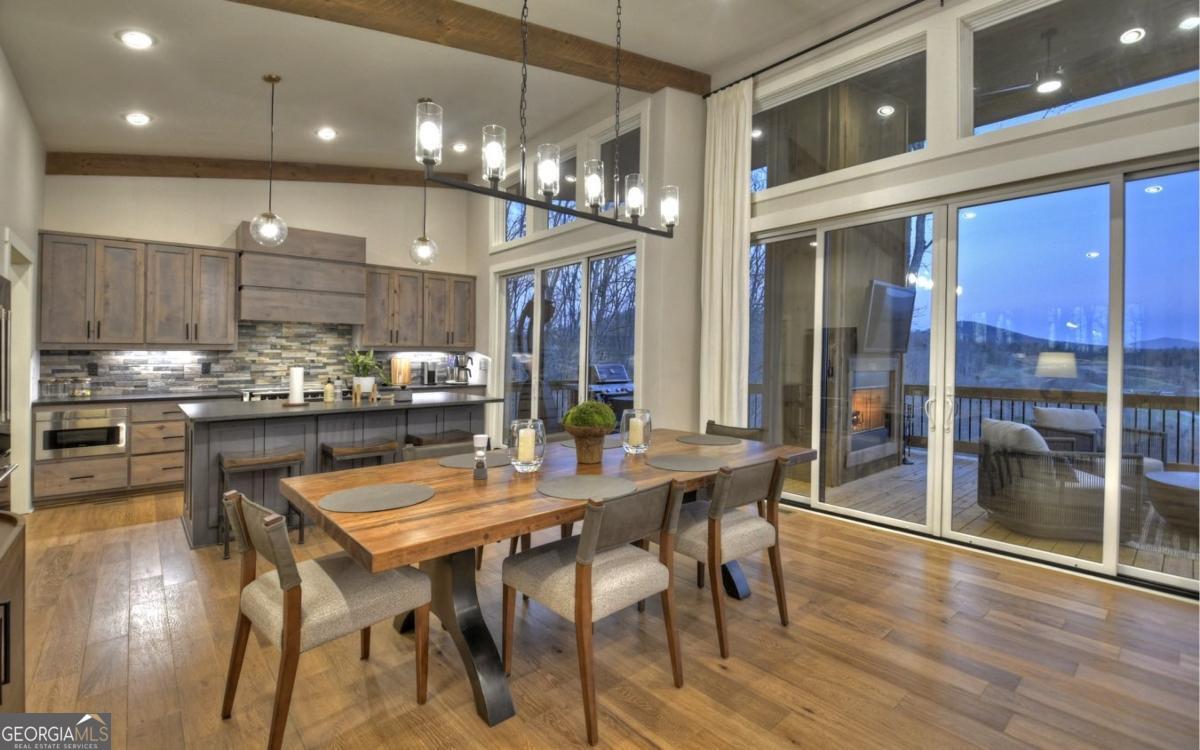 Morganton, Georgia, 30560, United States, 3 Bedrooms Bedrooms, ,4 BathroomsBathrooms,Residential,Active,2010579