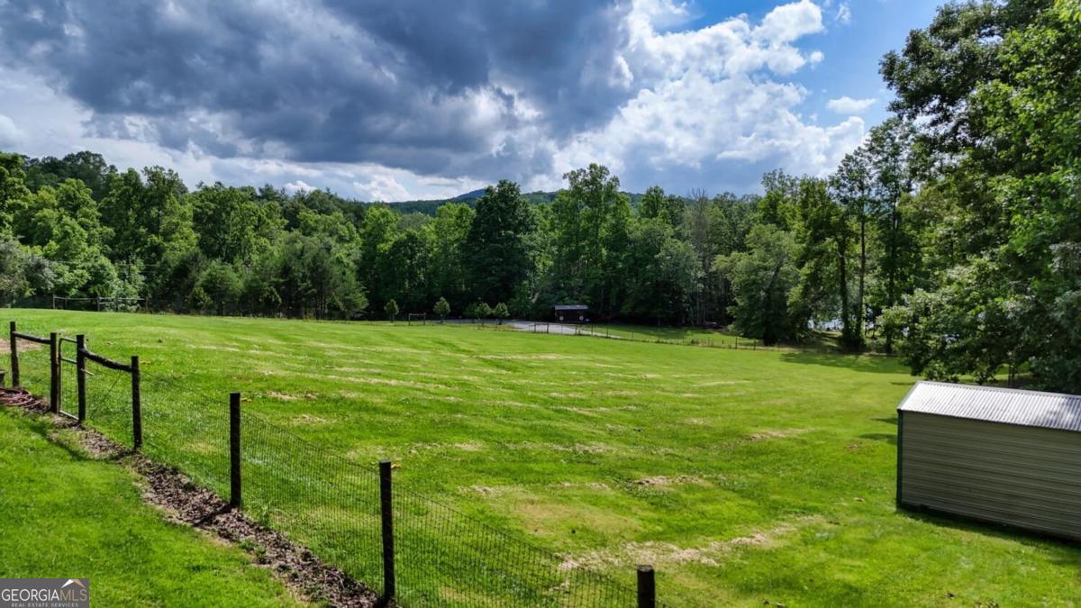 Blairsville, Georgia, 30512, United States, ,4 BathroomsBathrooms,Residential,Active,1852664