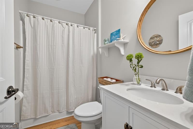 Flowery Branch, Georgia, 30542, United States, 6 Bedrooms Bedrooms, ,6 BathroomsBathrooms,Residential,Active,1898019