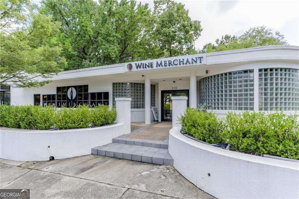 Atlanta, Georgia, 30305, United States, 6 Bedrooms Bedrooms, ,5 BathroomsBathrooms,Residential,Active,1702025