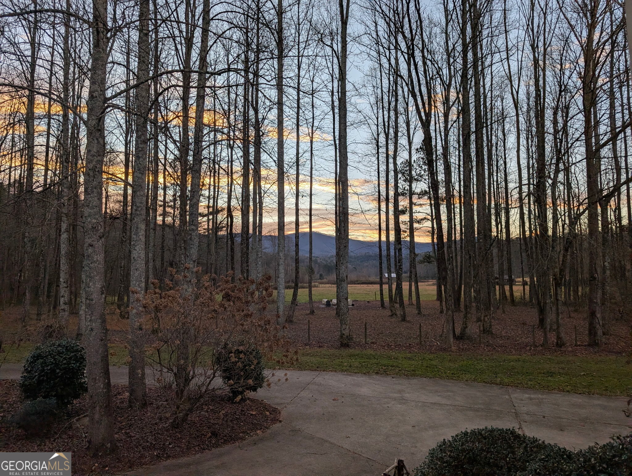 Ellijay, Georgia, 30540, United States, 4 Bedrooms Bedrooms, ,3 BathroomsBathrooms,Residential,Active,1968093