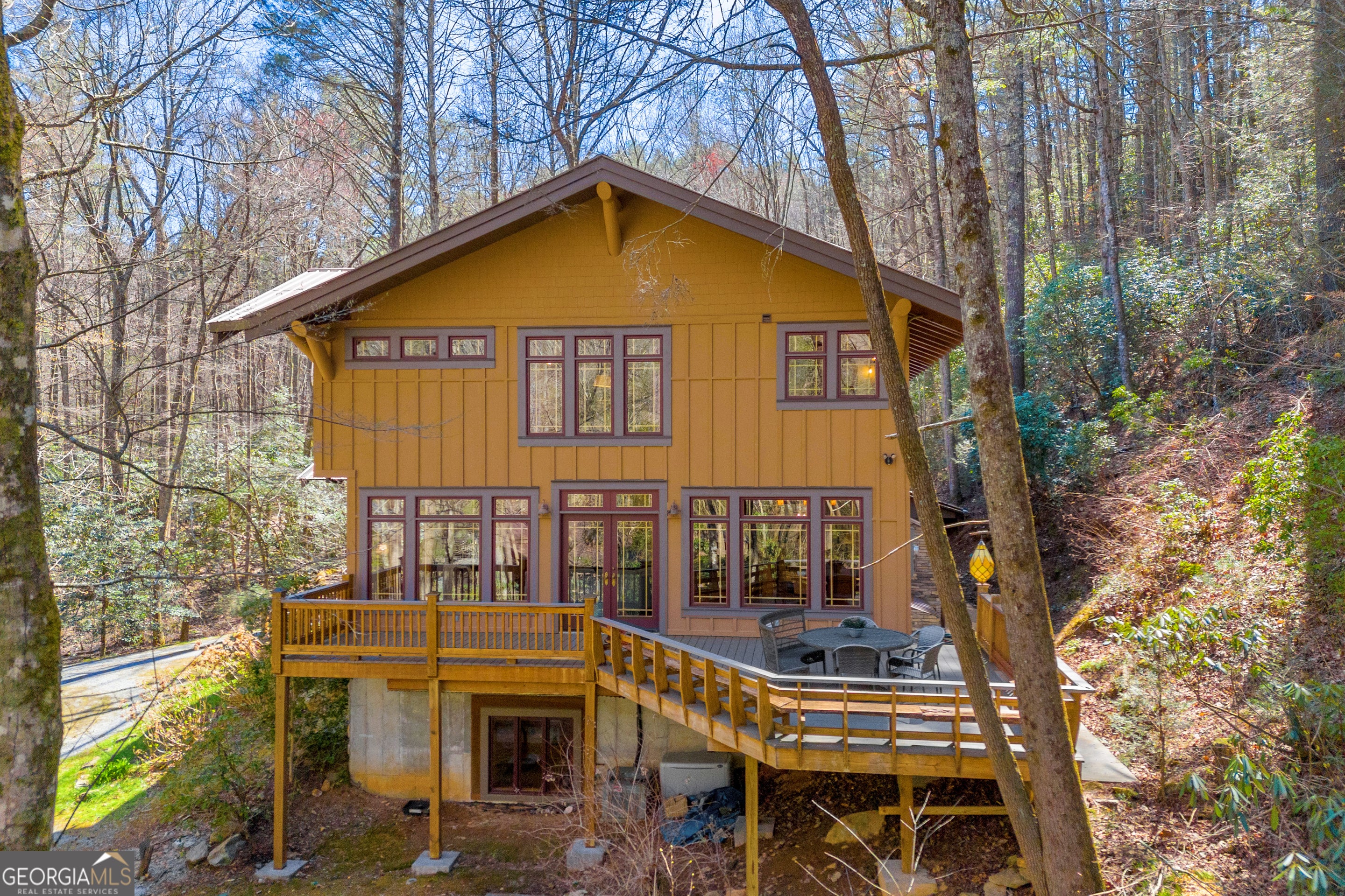 Cherry Log, Georgia, 30522, United States, 4 Bedrooms Bedrooms, ,5 BathroomsBathrooms,Residential,Active,2044142