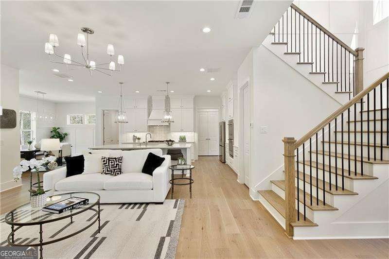 Cumming, Georgia, 30028, United States, 5 Bedrooms Bedrooms, ,5 BathroomsBathrooms,Residential,Active,1764873