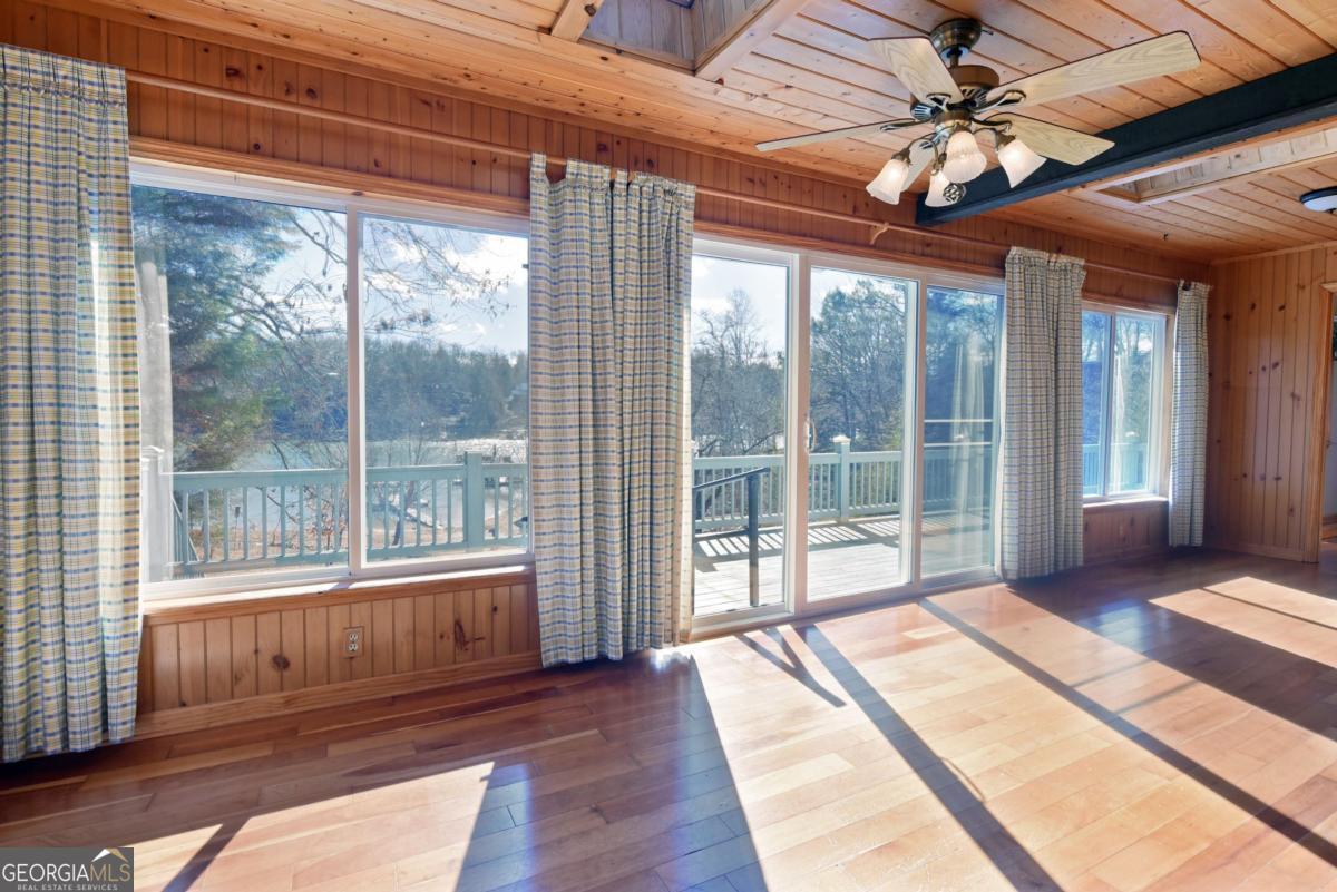 Blairsville, Georgia, 30512, United States, 3 Bedrooms Bedrooms, ,3 BathroomsBathrooms,Residential,Active,2009374