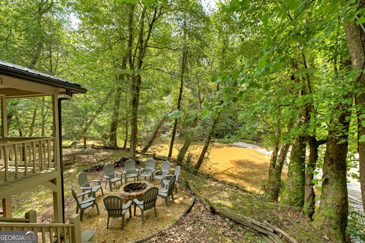 Ellijay, Georgia, 30536, United States, 3 Bedrooms Bedrooms, ,5 BathroomsBathrooms,Residential,Active,1929666