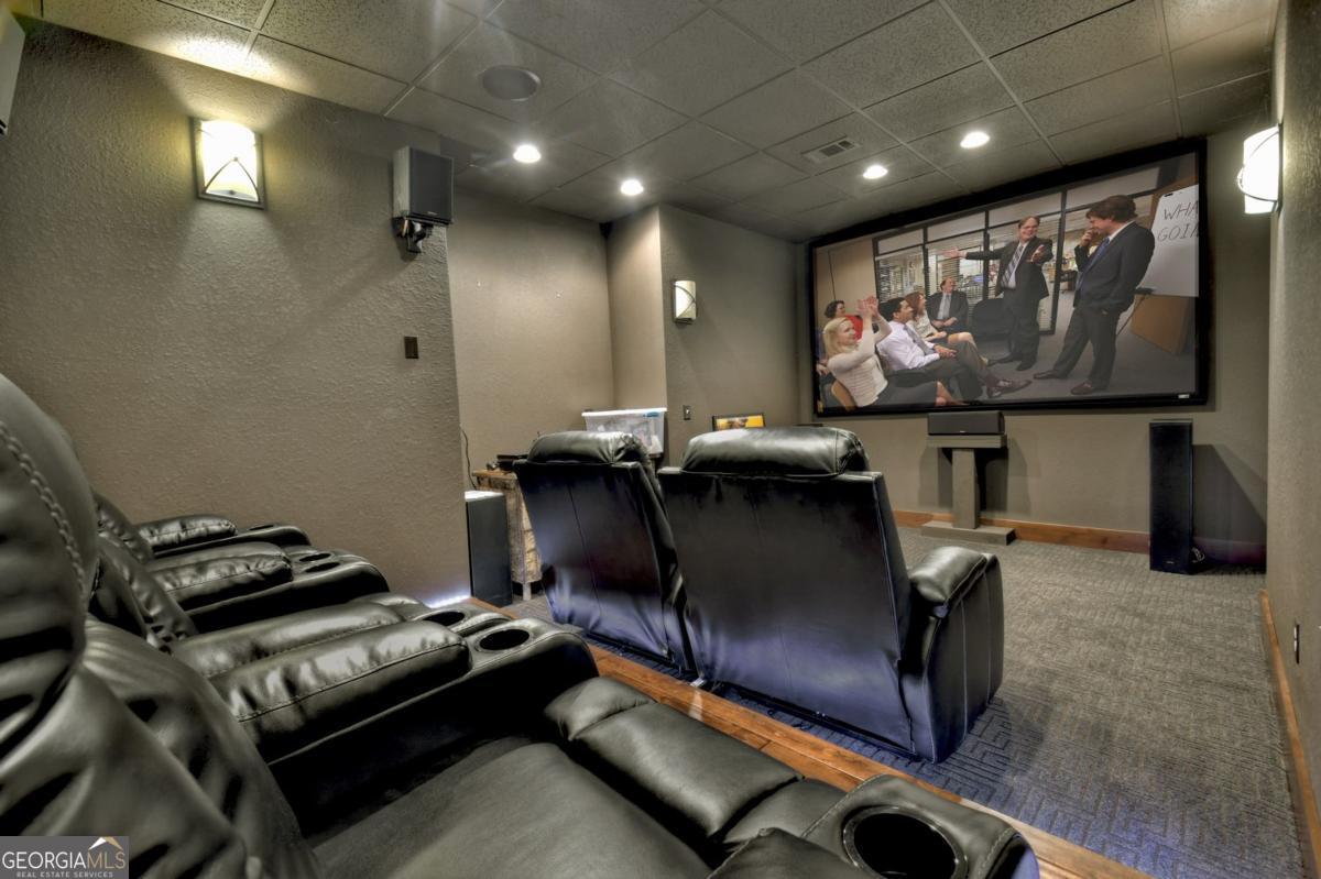 Ellijay, Georgia, 30536, United States, 5 Bedrooms Bedrooms, ,6 BathroomsBathrooms,Residential,Active,1953697