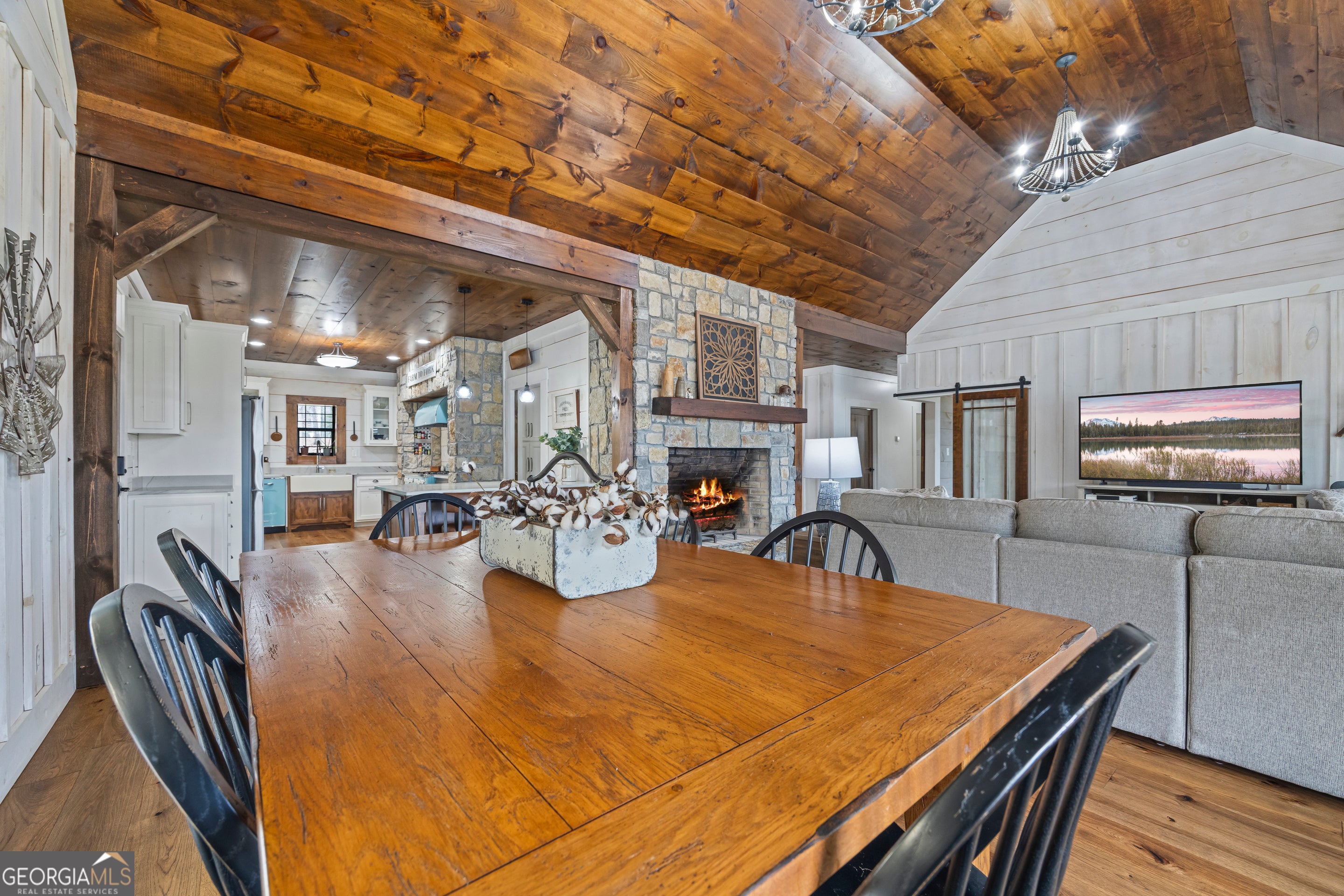 Hartwell, Georgia, 30643, United States, 6 Bedrooms Bedrooms, ,6 BathroomsBathrooms,Residential,Active,2011216