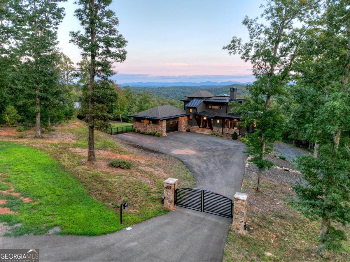 Blue Ridge, Georgia, 30513, United States, 5 Bedrooms Bedrooms, ,5 BathroomsBathrooms,Residential,Active,2003557